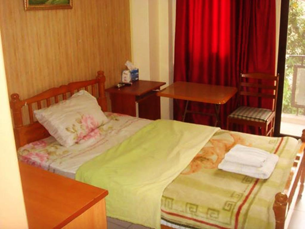 Regis Hotel Бейрут Номер фото