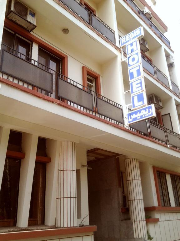 Regis Hotel Бейрут Экстерьер фото