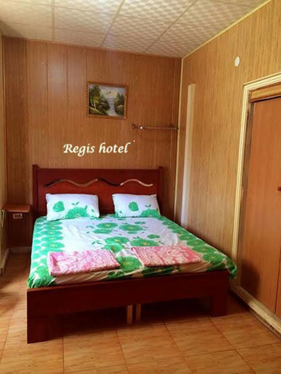 Regis Hotel Бейрут Экстерьер фото